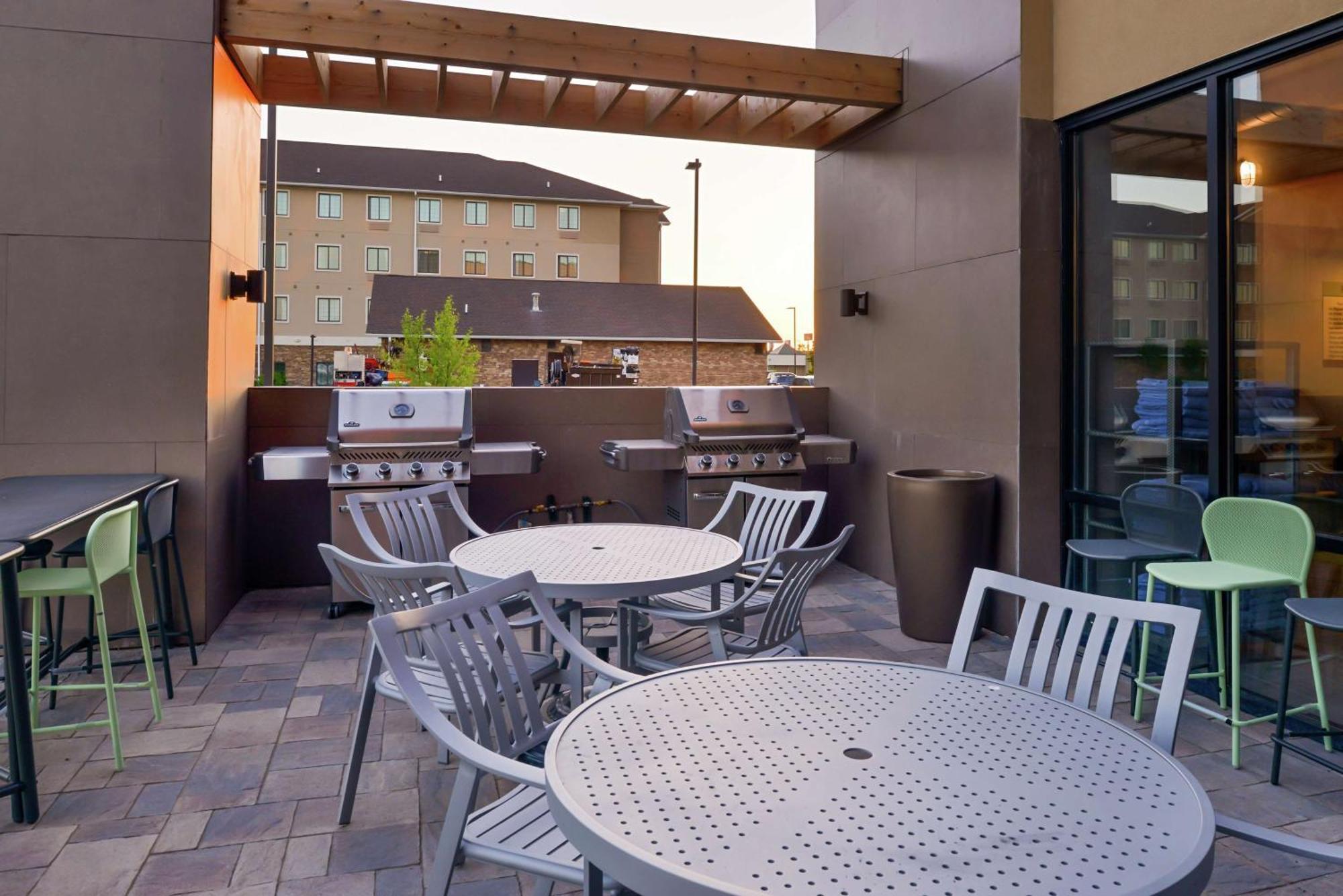 Home2 Suites By Hilton Merrillville Esterno foto